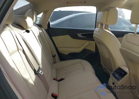 2017 Audi A4 2.0T Season Of Audi Ultra Premium z USA, uszkodzony, nr VIN WAUKMAF46HN044593